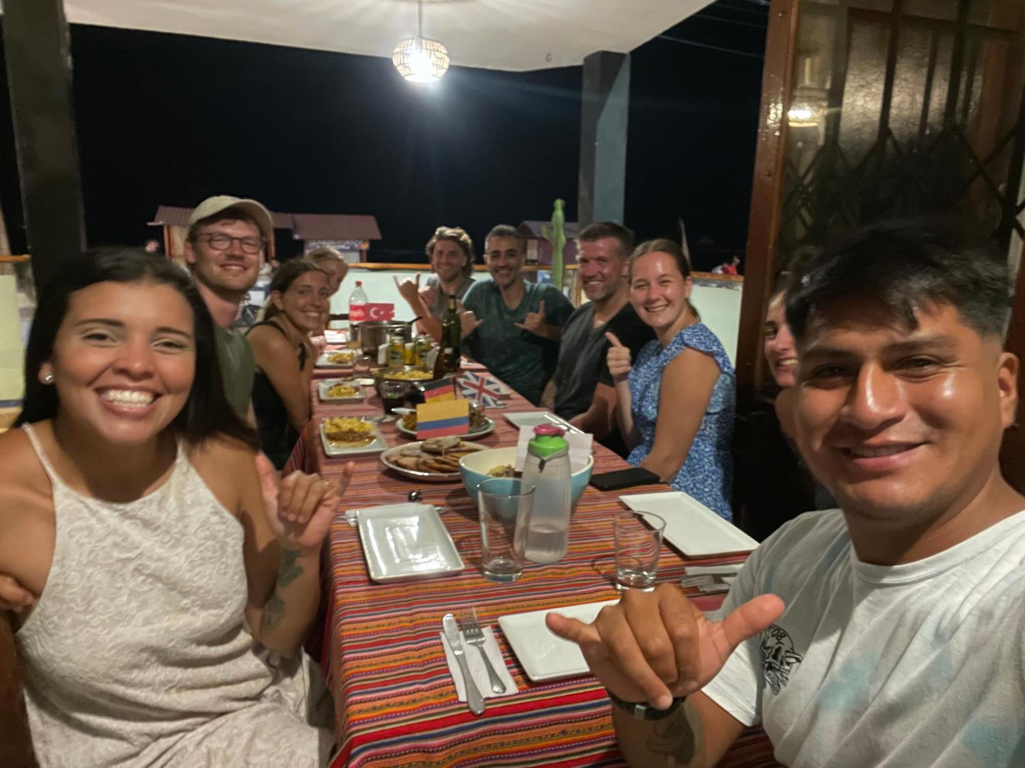 Totora Surf Hostel Huanchaco Extérieur photo
